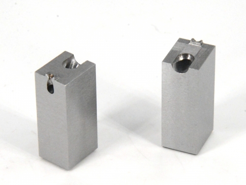 潛伏澆口器(牛角)Z1060